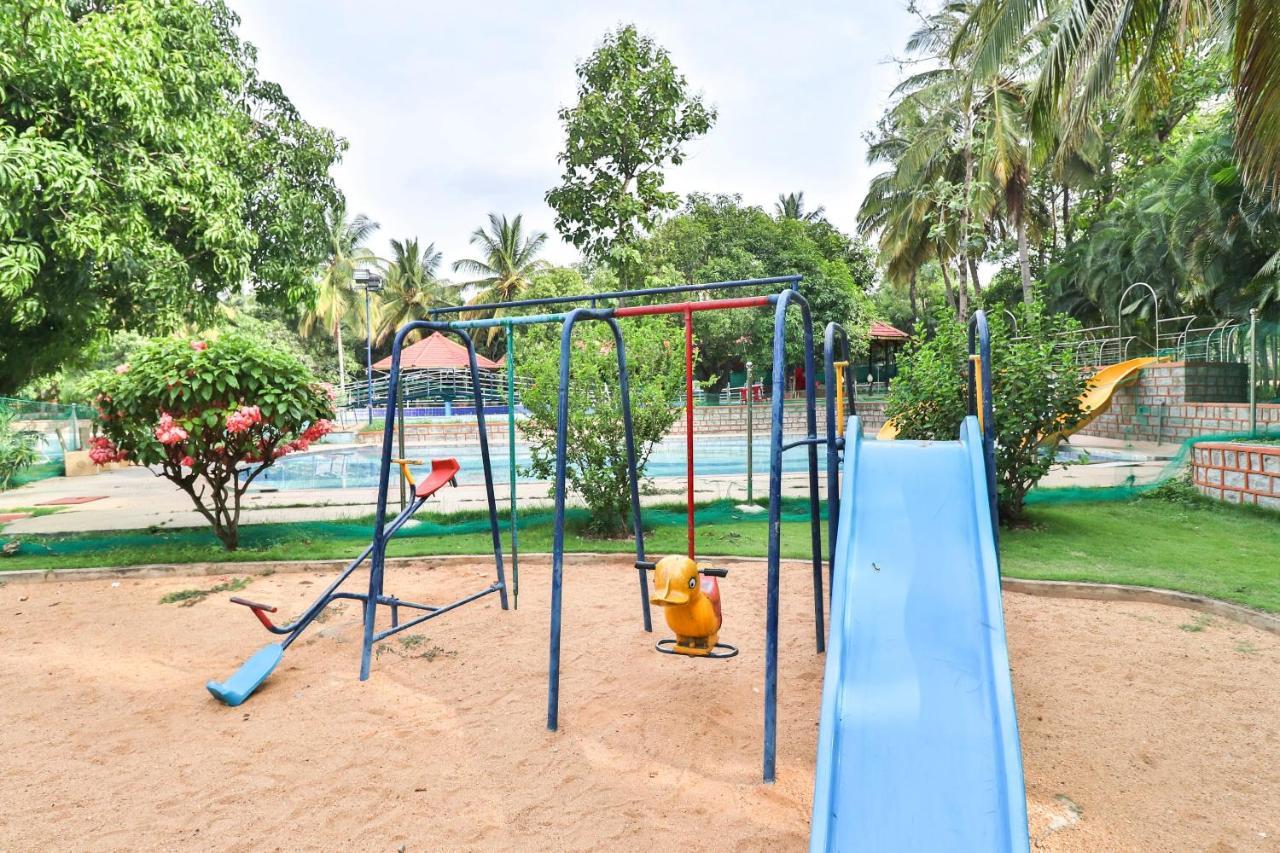 Palette - Holiday Palms Bangalore Exterior foto
